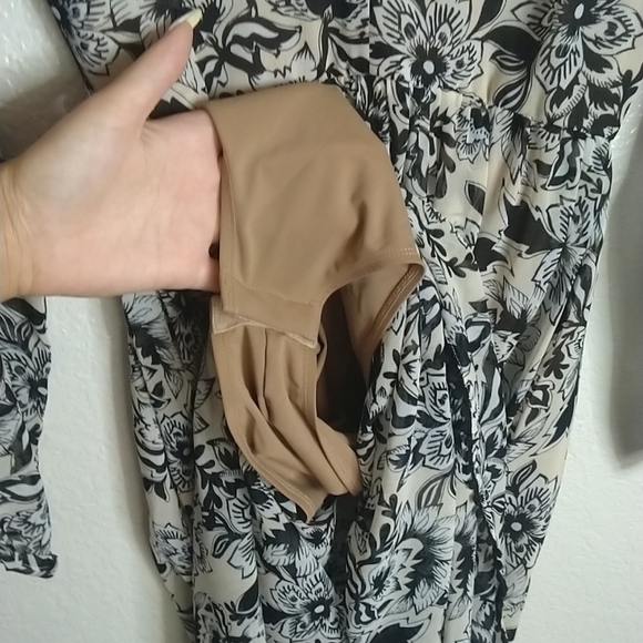 NWT for love and lemons gracie v neck maxi dress sz S - Picture 8 of 10